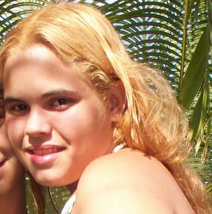 Lucy Rodrigues Photo 4