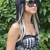 Sarah Parra Photo 13