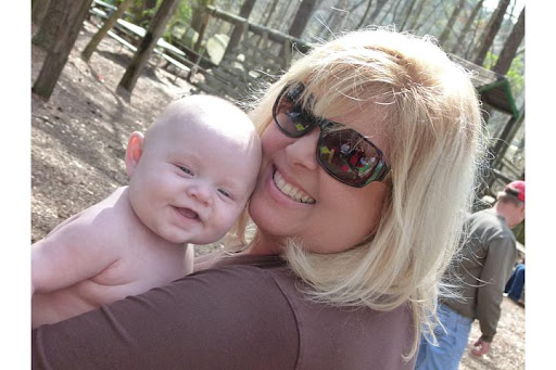 April Hendricks Photo 16