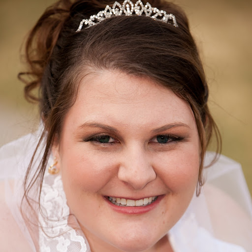Shelly Hunt Photo 23