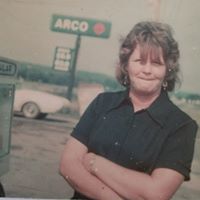 Angie Squires Photo 5