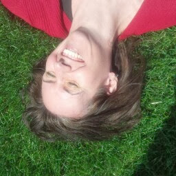 Shelley Simpson Photo 11
