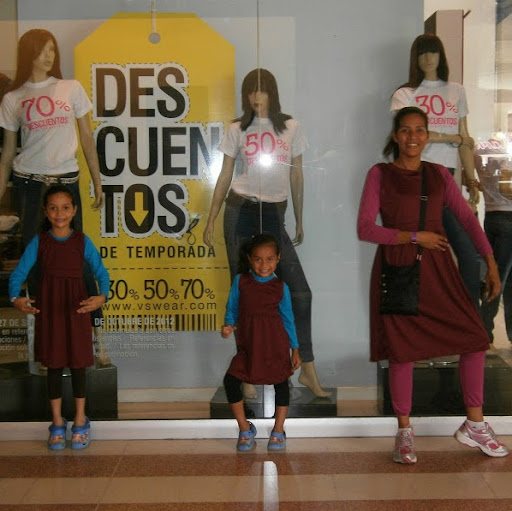 Luisa Marcano Photo 4