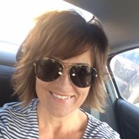 Traci Roberts Photo 15