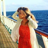 Hannah Robbins Photo 34