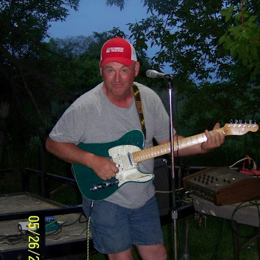 Robert Tyler Photo 23