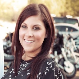 Kristina Robertson Photo 20