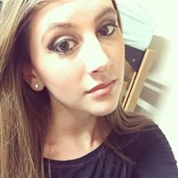 Nicole Glynn Photo 27