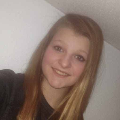 Megan Hanson Photo 38