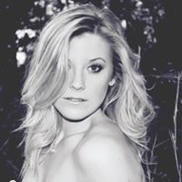 Cassie Dickinson Photo 9