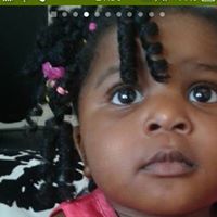 Aimee Douglas Photo 18