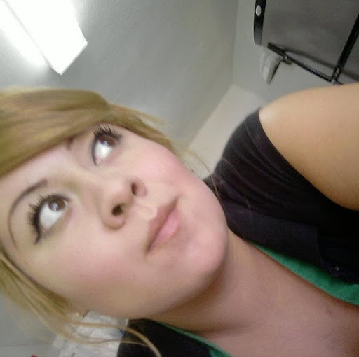 Alejandra Sanchez Photo 35