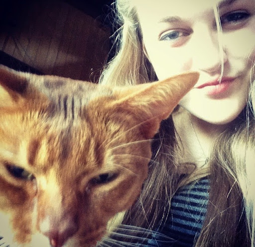 Holly Robbins Photo 34