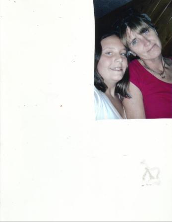Julie Russell Photo 4