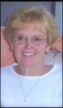 Lynda Clark Photo 23