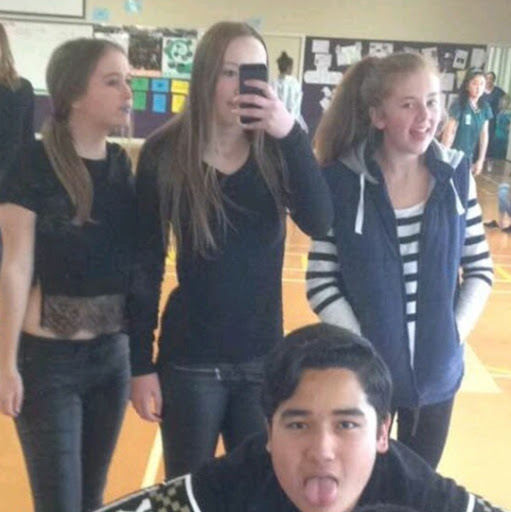 Hannah Currie Photo 5