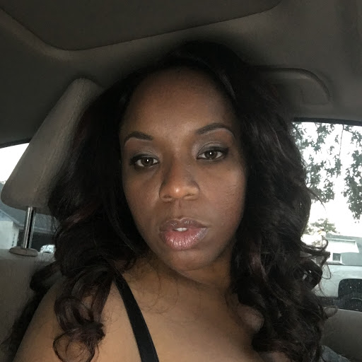 Loretta Perry Photo 16