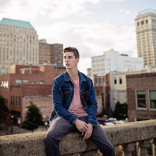 Christian Harris Photo 30