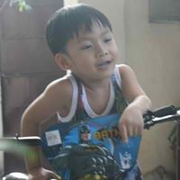 Adam Reyes Photo 7