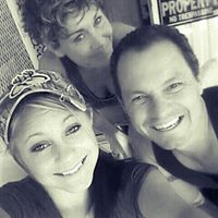 Nikki Spence Photo 15