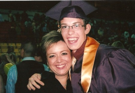 Shannon Hennessy Photo 5