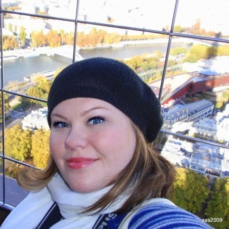 Amanda Saunders Photo 30