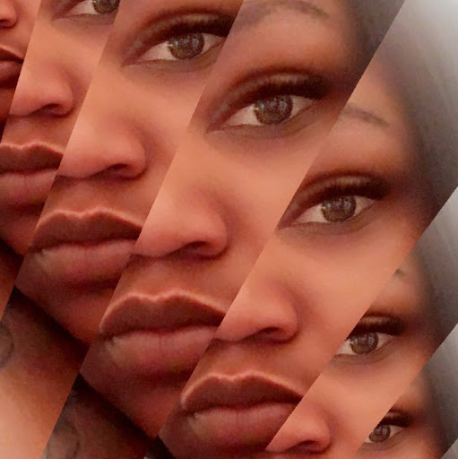 Erika Holmes Photo 10