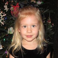 Amy Cassell Photo 13