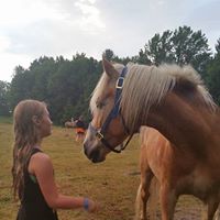 Stacy Simonson Photo 21