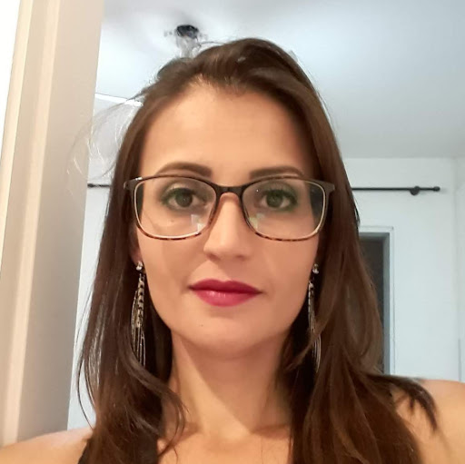 Angela Araujo Photo 15