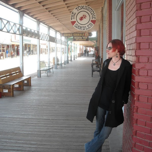 Carrie Barker Photo 20