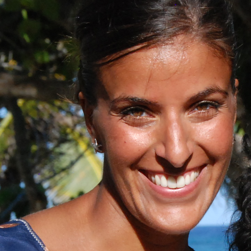 Erika Peterson Photo 34