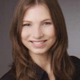 Julia Beck Photo 29