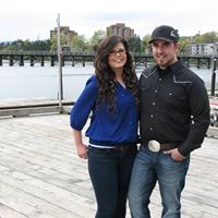 Stephanie Upton Photo 36