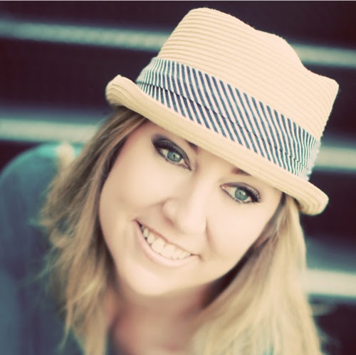 Melissa Britt Photo 21