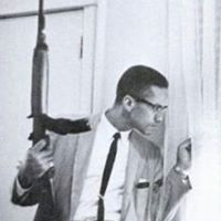 Derrick Holmes Photo 39