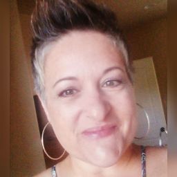 Robyn Young Photo 8 Robyn Young Photo 8