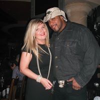 Suzanne Barr Photo 36