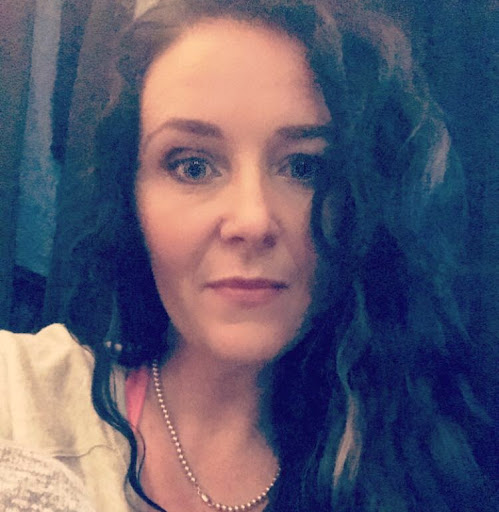 Candice Fox Photo 35