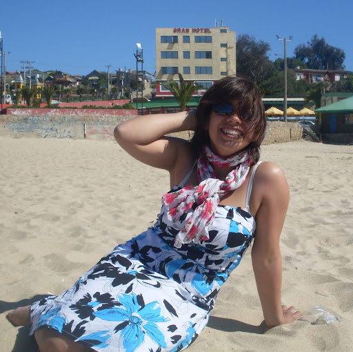 Elena Martinez Photo 18