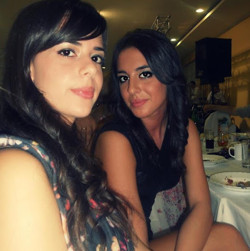 Sara Trevino Photo 35