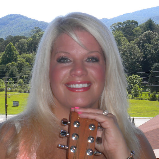 Christie Miller Photo 13
