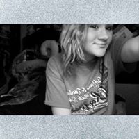 Emily Abercrombie Photo 16