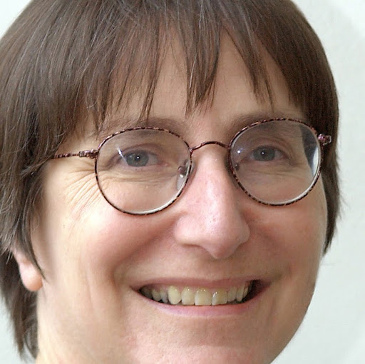 Pauline Thompson Photo 35