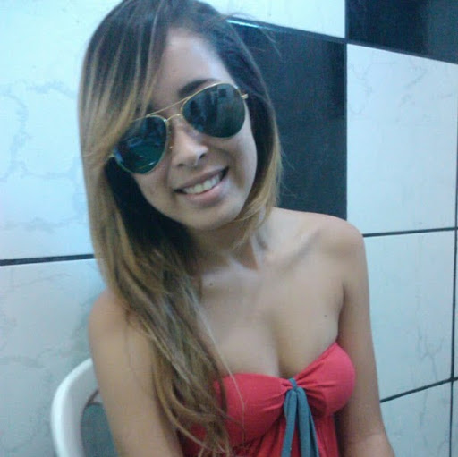 Alessandra Leite Photo 17
