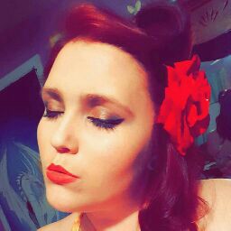 Sarah Wesley Photo 8