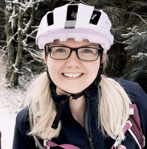 Julie Mason Photo 15