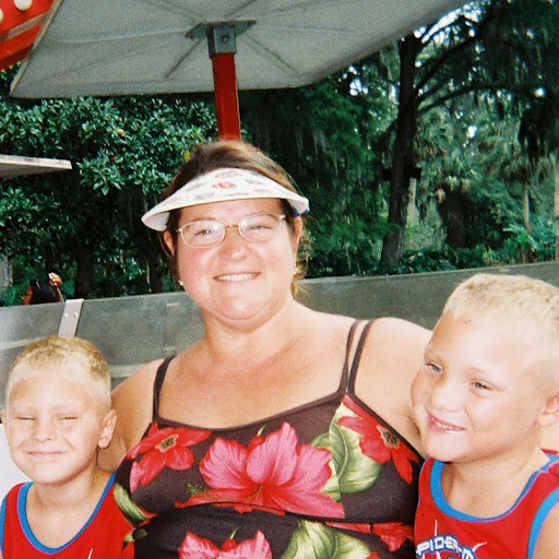 Connie Moody Photo 9