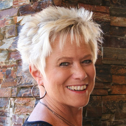 Belinda Anderson Photo 19