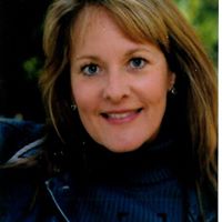 Julie Waite Photo 41